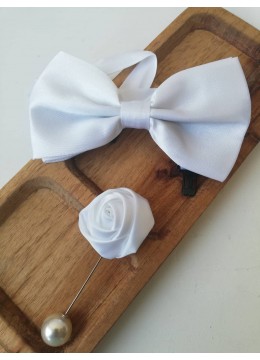 Стилен комплект за младоженец - папийонка и бутониера в цвят бяло