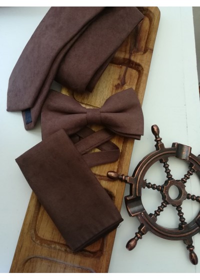 Вратовръзка, папийонка и кърпичка за младоженец от велур в шоколадово кафяво