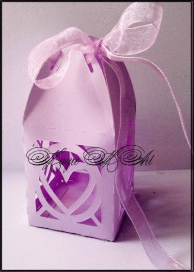 Кутийка за подаръче за сватба модел Heart светло лилаво