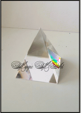 Малка кристална пирамида за подаръче за гости на кръщене над 20 броя