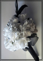 Сватбен букет Noir et Blanc 25 рози