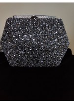 Супер луксозна дамска чанта с кристали Сваровски в цвят черно и обков с бели кристали