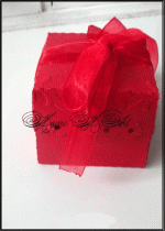 Кутийка за сватбено подаръче модел Arch червено