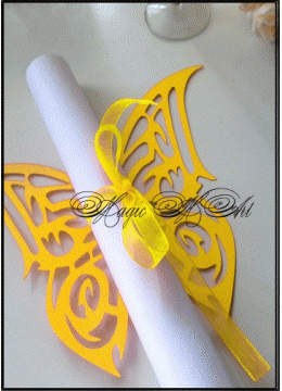 Сватбена покана тип Папирус Пеперуда модел Gothic жълто